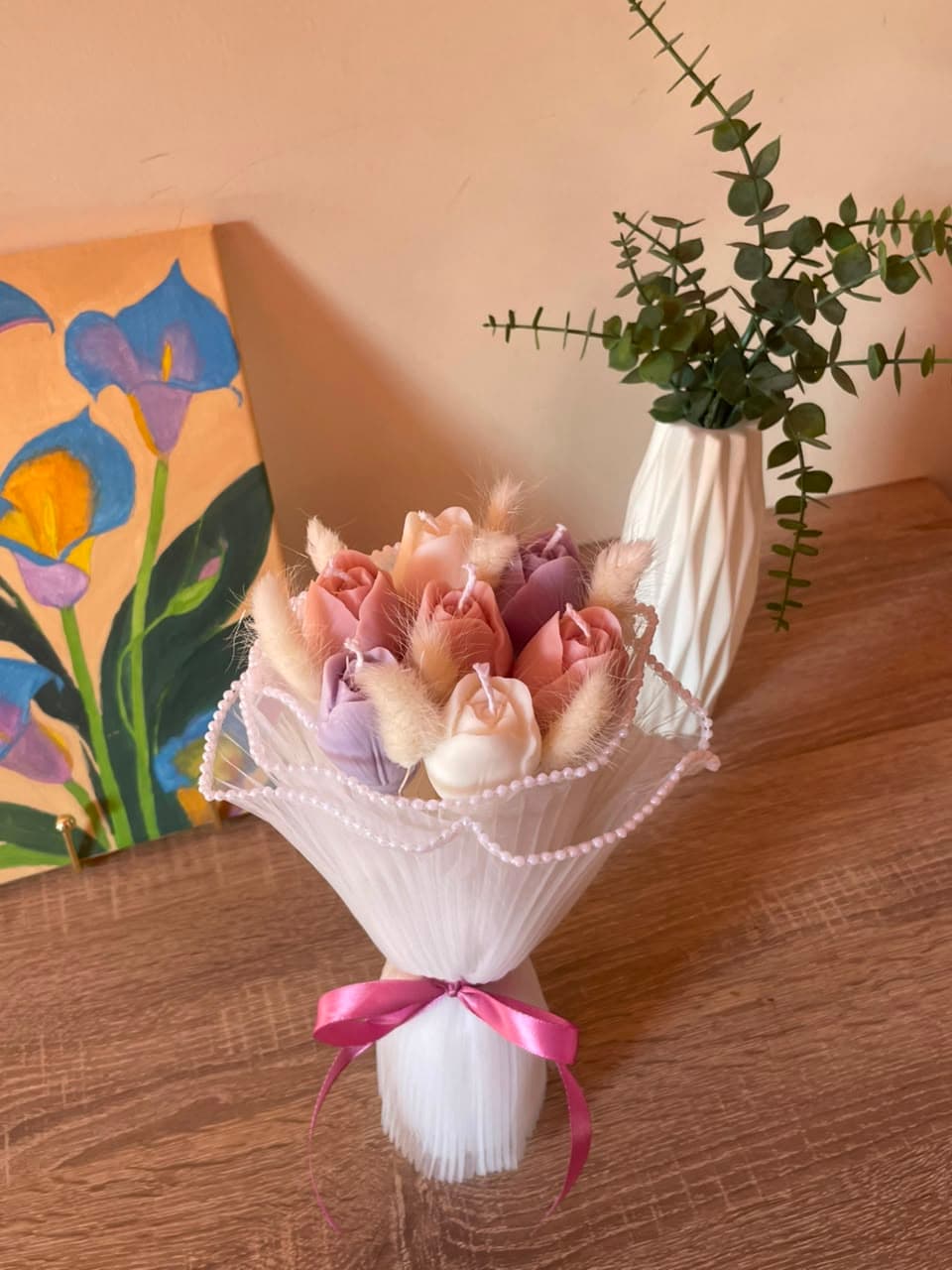 A beautiful bouquet of 7 tulips